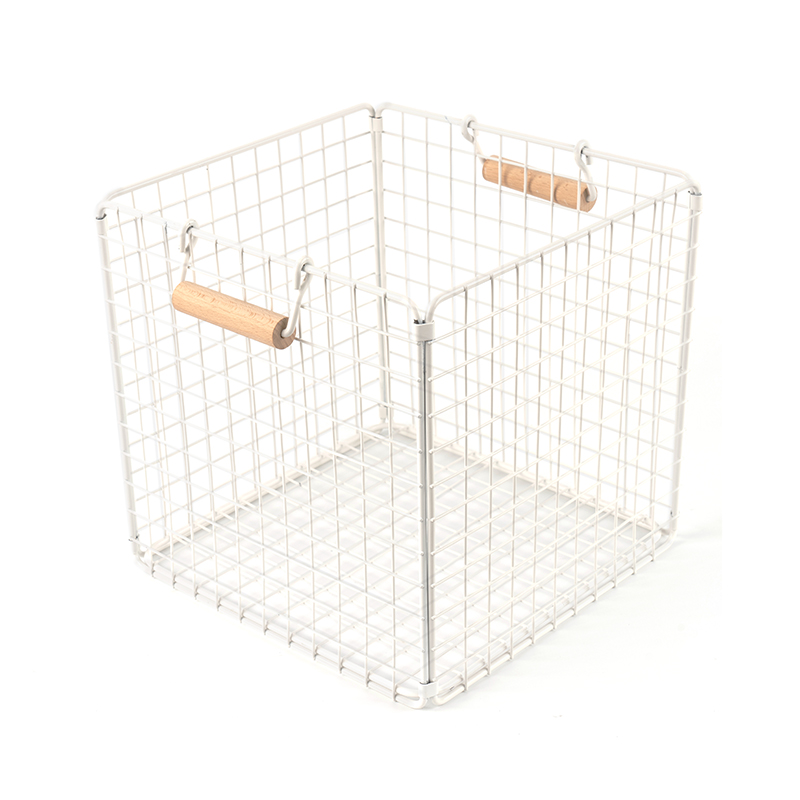 প্যান্ট্রির জন্য কাঠের হাতল সহ ওয়্যার স্টোরেজ ঝুড়ি