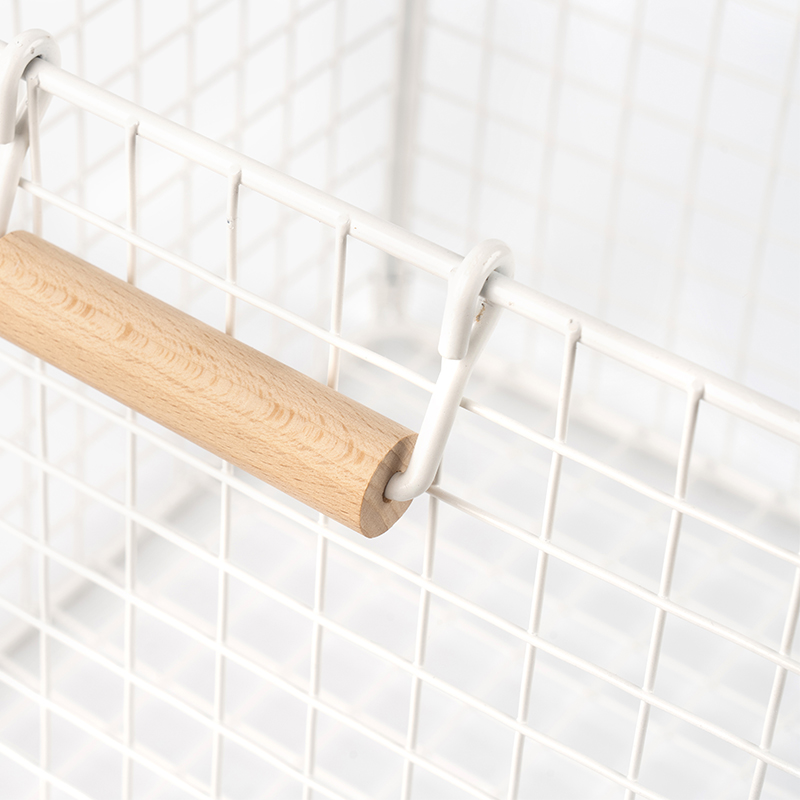 প্যান্ট্রির জন্য কাঠের হাতল সহ ওয়্যার স্টোরেজ ঝুড়ি