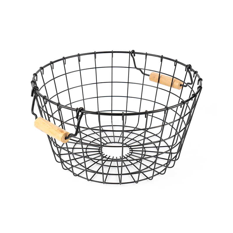 নোংরা কাপড়ের ঝুড়ি