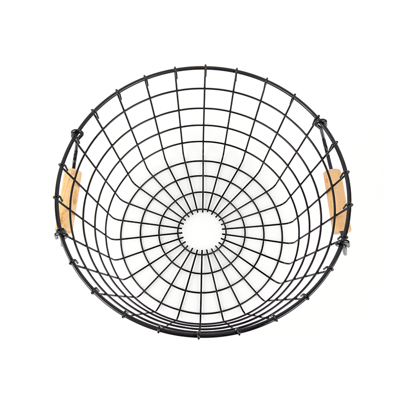 নোংরা কাপড়ের ঝুড়ি